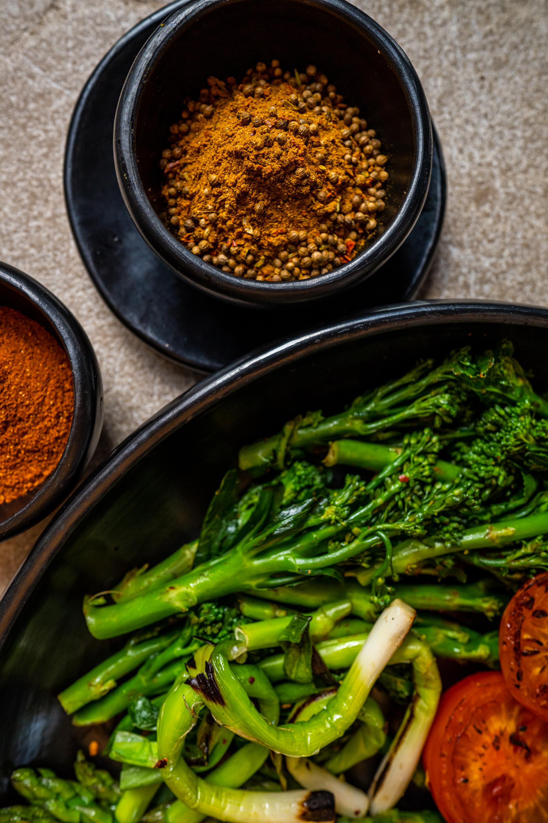 Bimi-en-tomaten-met-tandoori-massala-kruiden.jpg